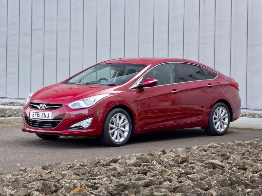  Hyundai i40 Sedan 2012 года  (UK) (фото 19 из 21)